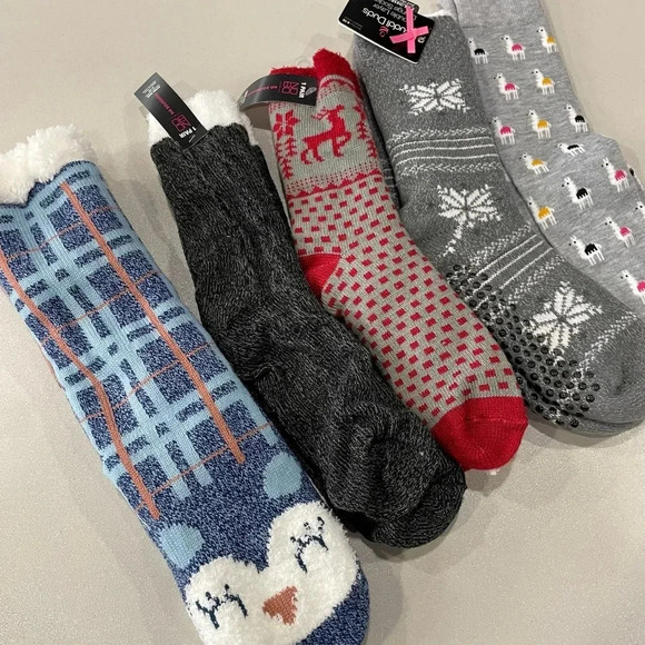 NWT Lot of Five Pairs of Socks - Picture 1 of 7